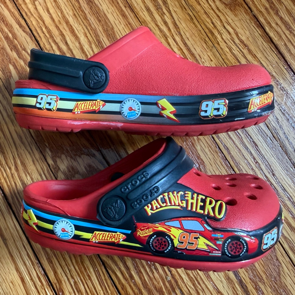 Kids Red Lightning McQueen CROCS with Racing Design size 6